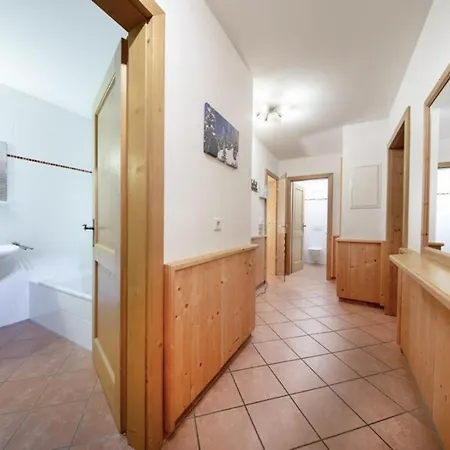 Residenz Sonnenfeld 4 Holiday home Neukirchen am Grossvenediger